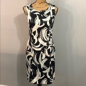 AGB Dress Black & White Dress Size 4 with pocket